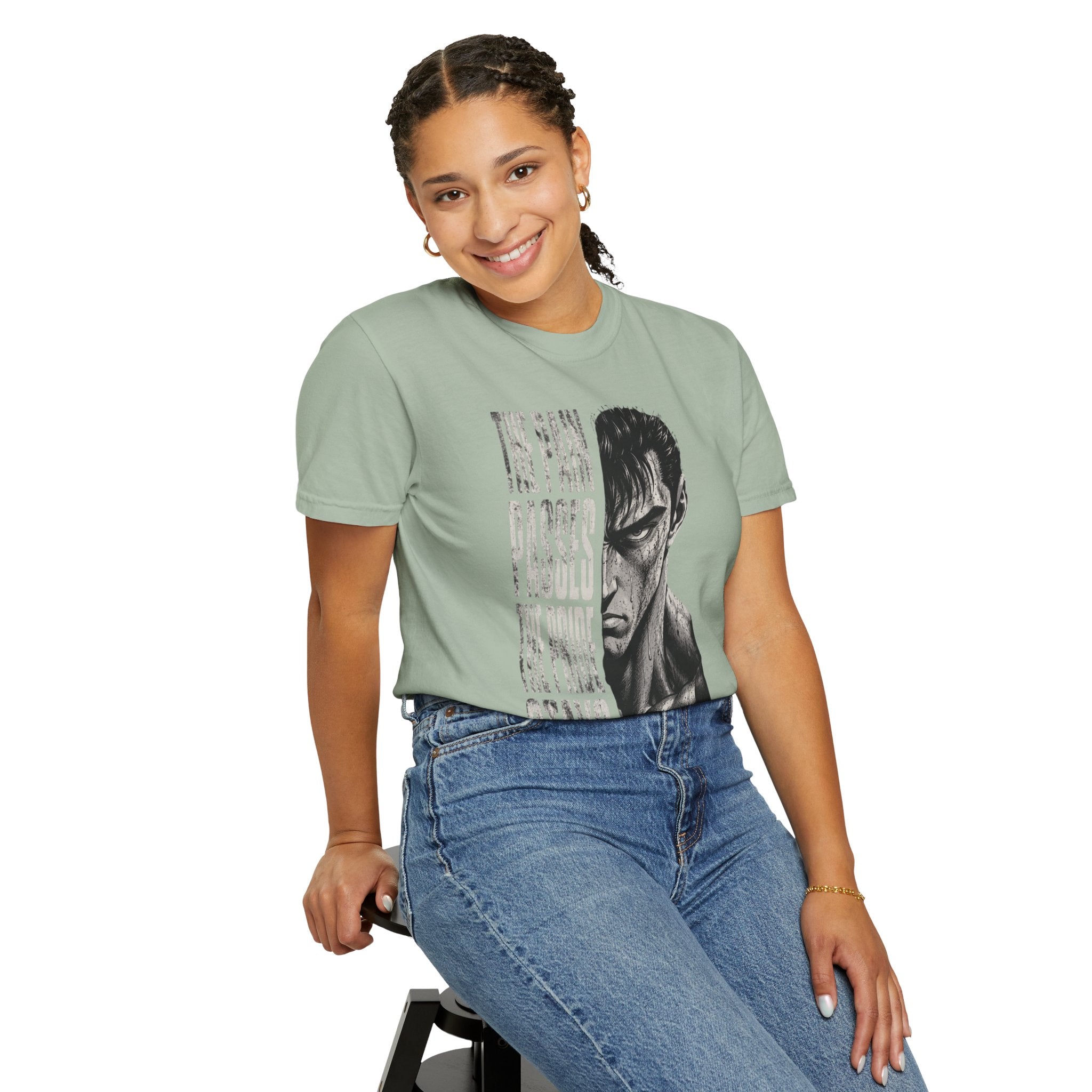 The Pain Passes Motivational T-Shirt